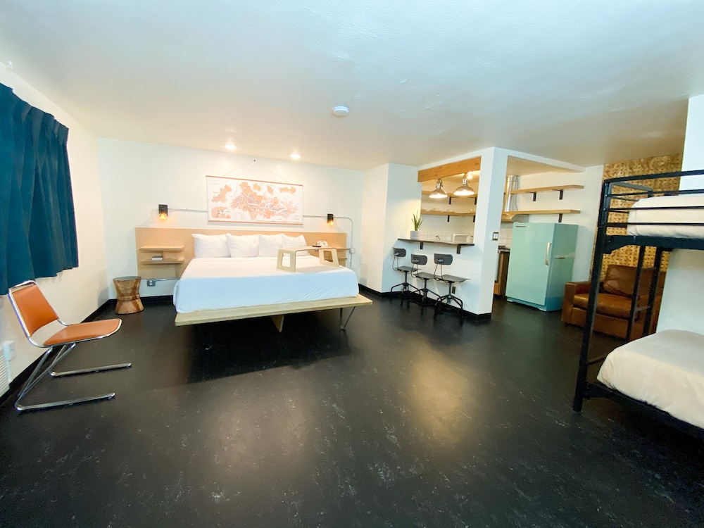 Hotel Corvallis - photo 23