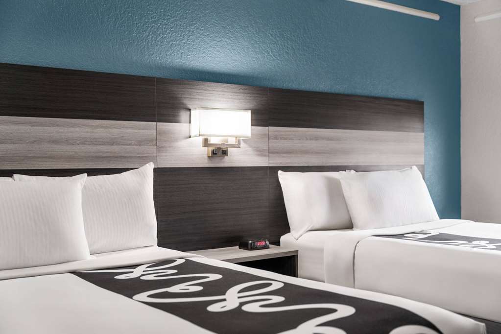 La Quinta Inn by Wyndham Victoria - photo 49
