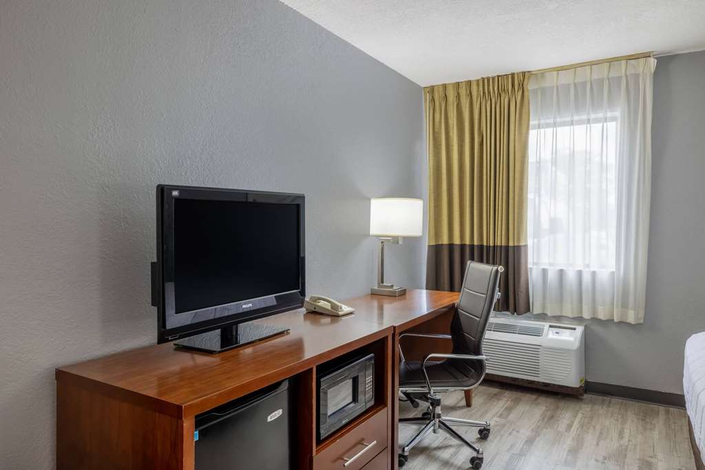 Travelodge by Wyndham Brooklyn Center - photo 14