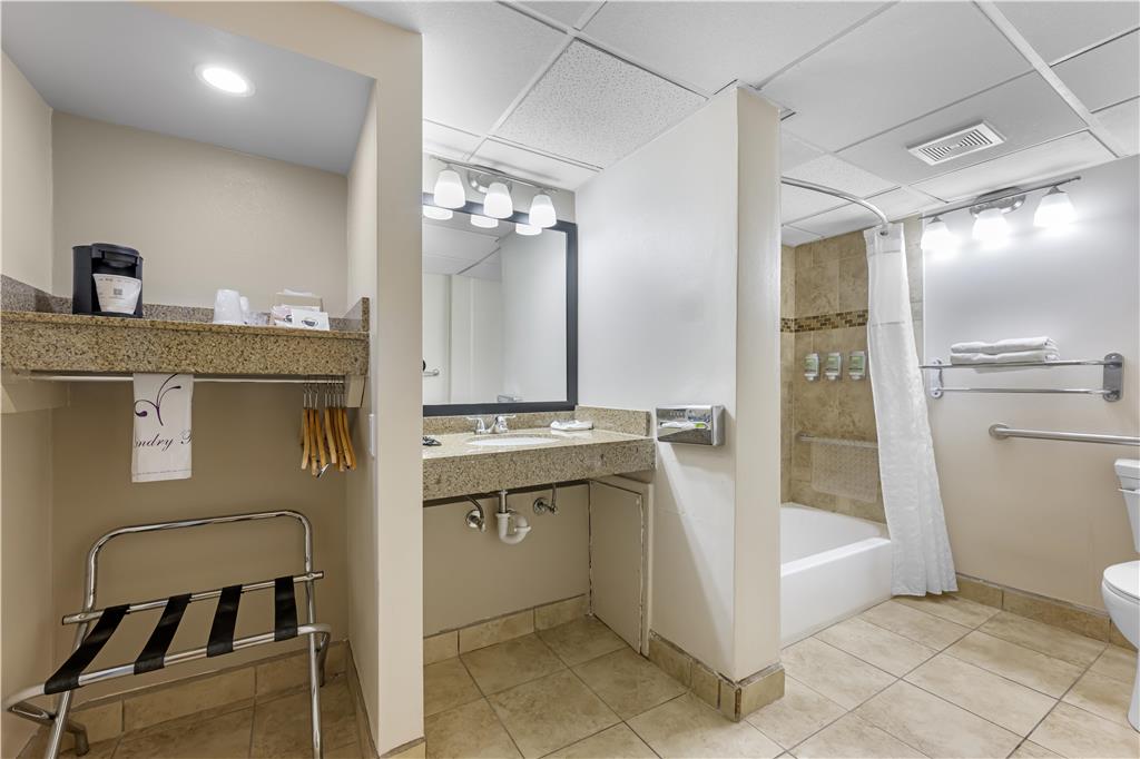 Best Western El Rancho Palacio - photo 17
