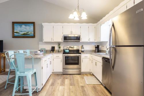 Nanas Nest by Oak Island Accommodations - photo 46