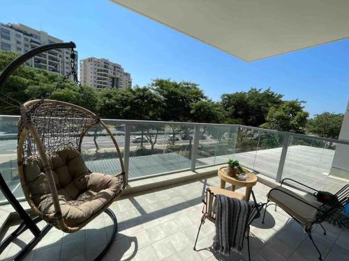 Luxury Beach Facing Balcony Appartment — 4-Star Luxury Hotel in Tel Aviv, Israel