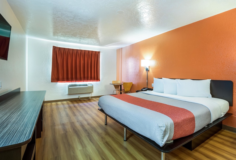 Motel 6 Houston North Spring - photo 28