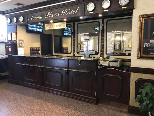 Avenue Plaza Hotel - photo 20