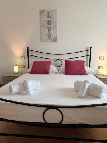 Ele House — 4-Star Luxury Hotel in Rome, Italy