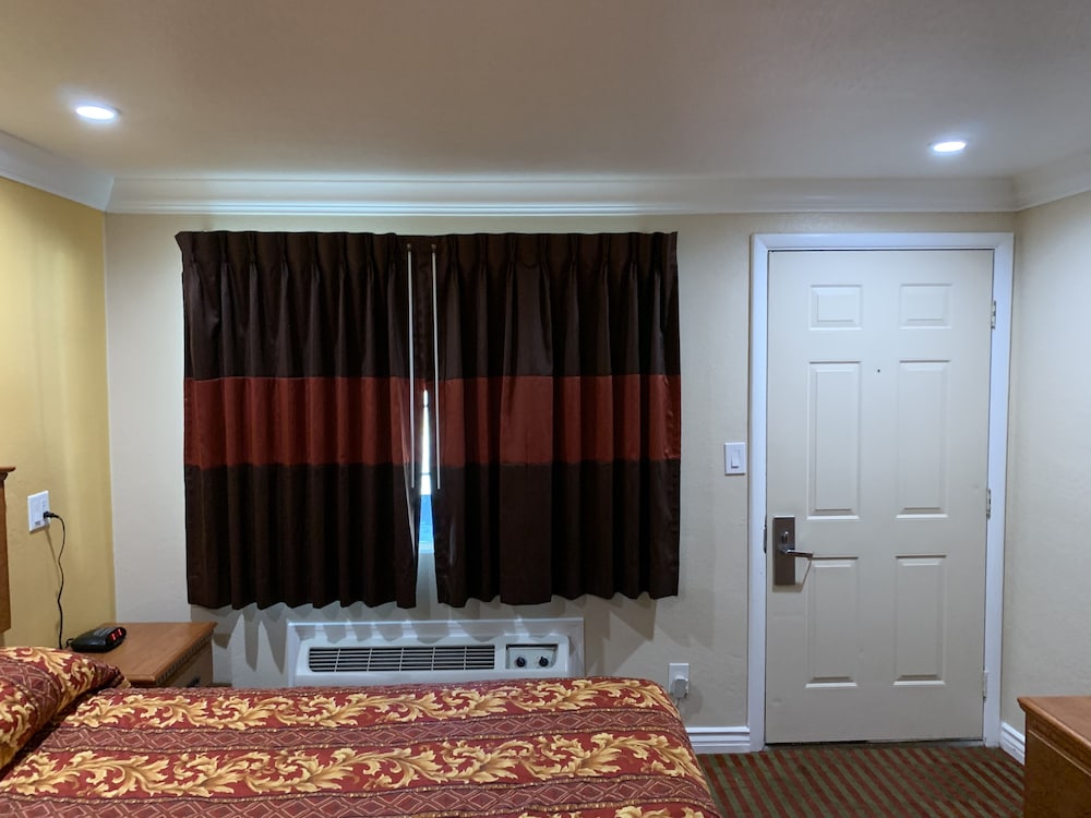 A 1 Budget Motel - photo 14