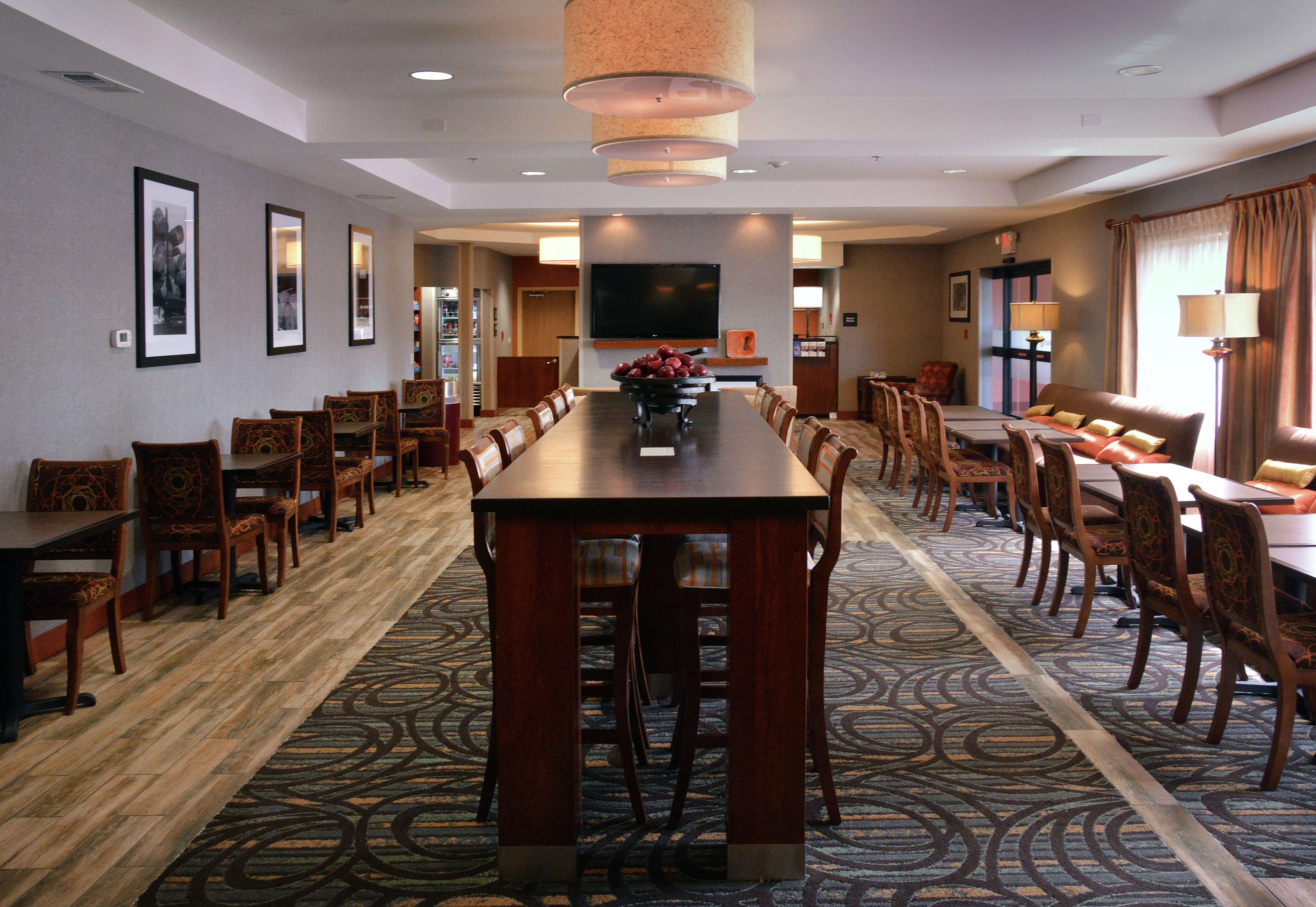 Hampton Inn Medford - photo 5