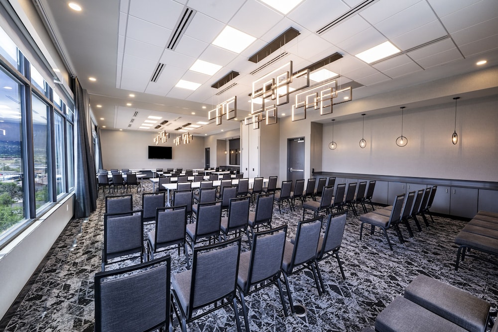 SpringHill Suites by Marriott Colorado Springs Downtown - photo 25