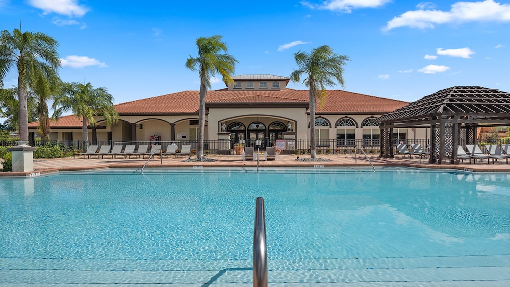 Spacious 12 bed Villa With Pool & Resort Amenities - photo 48