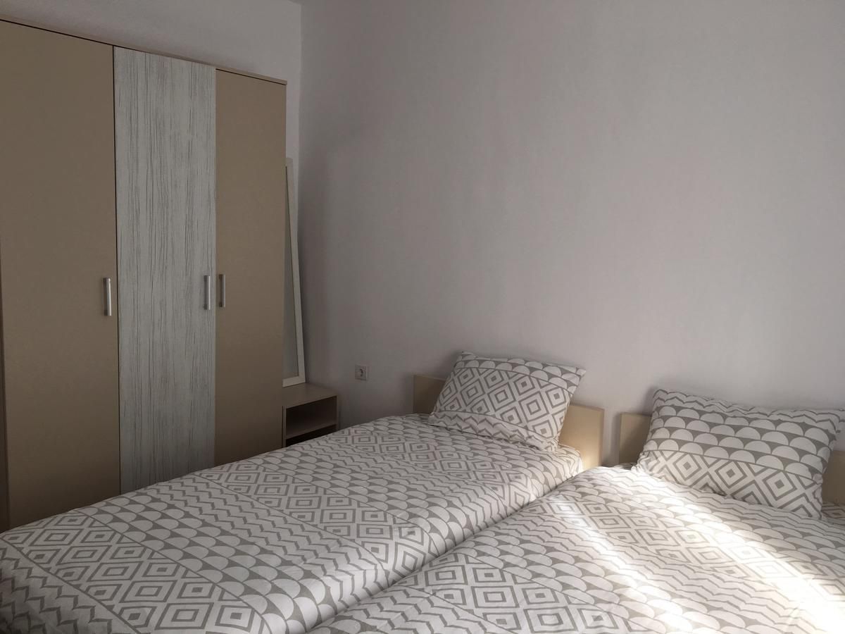 4 Seasons Apartments — 4-Star Luxury Hotel in Bistrita, Romania