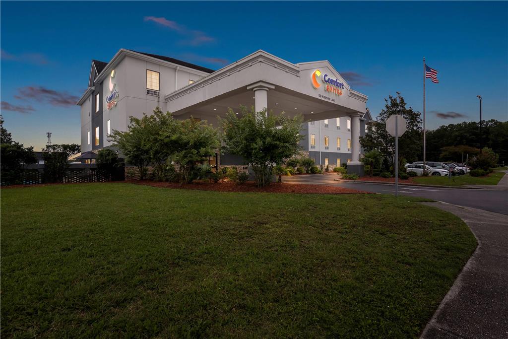 Comfort Suites near Camp Lejeune - photo 5