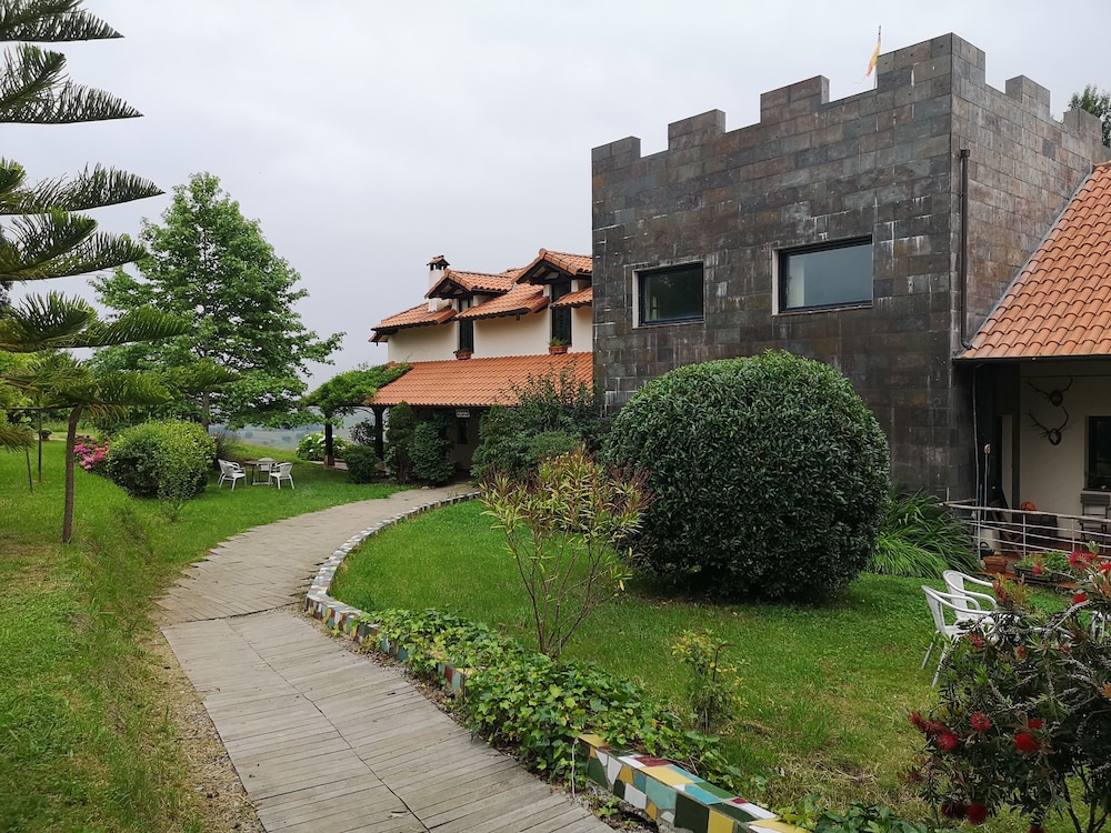 Posada Torre Del Milano — Comillas