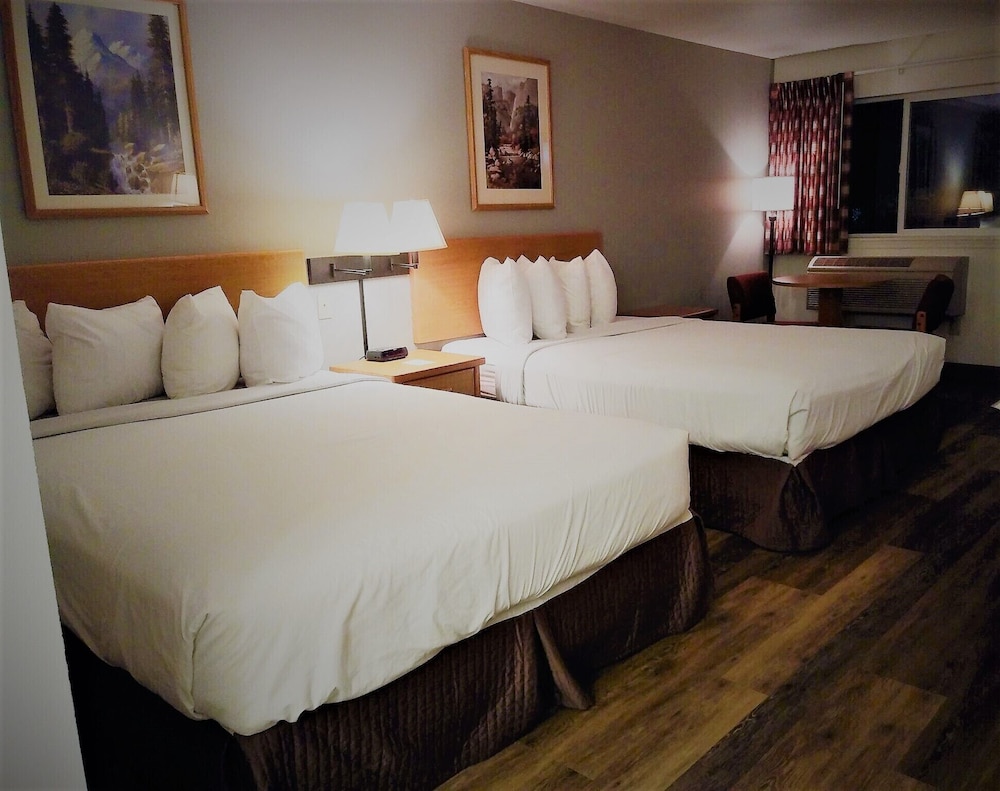 Sugarloaf Mt Motel - photo 8