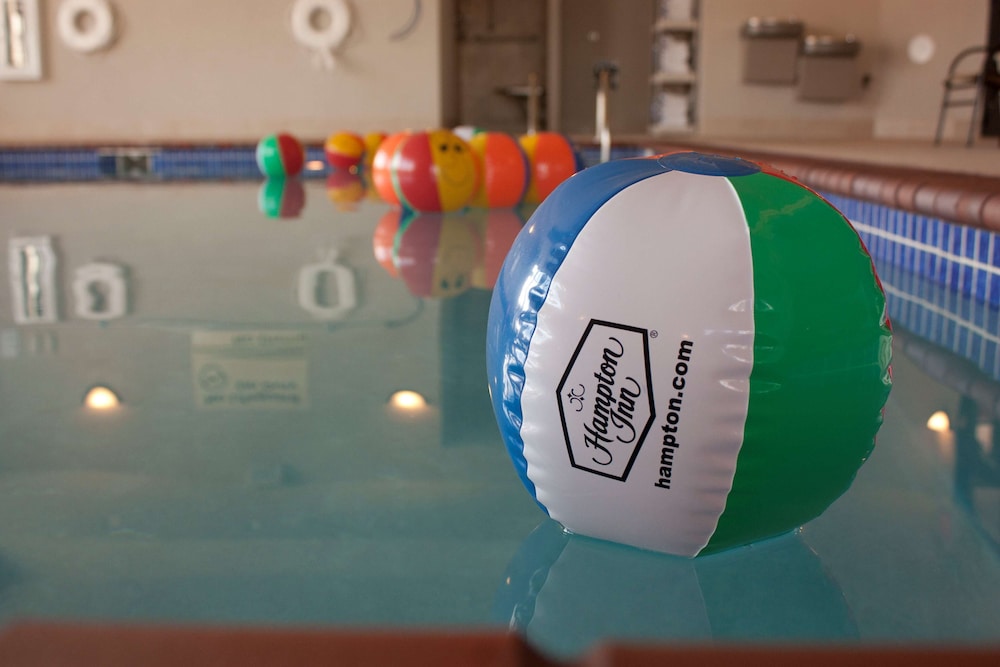 Hampton Inn Burlington - photo 14