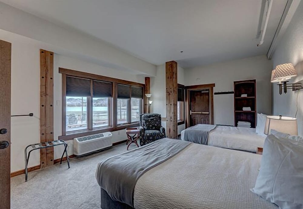 Canyon Lake Resort - photo 14
