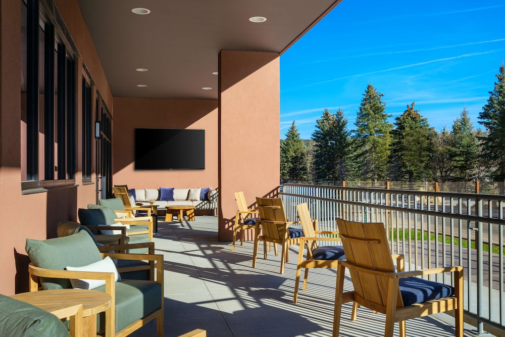 The Hoffmann Hotel Basalt Aspen Tapestry Collection by Hilton - photo 37