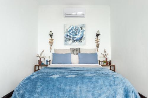 Ocean Breeze Retreat Honeymoon Apartment with Sea View in Porta Batumi Tower