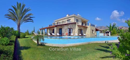 ELITE Amazing Villa with Heated Pool by Coral Sun Villas