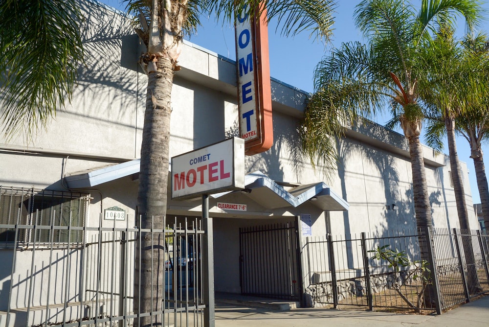 Comet Motel - carbon neutral hotel in Los Angeles