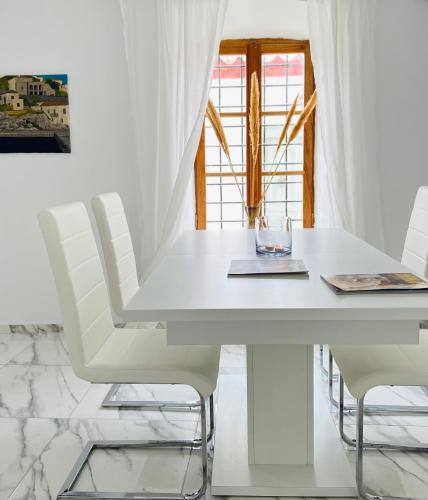 Dear John — 4-Star Luxury Hotel in Ydra, Greece