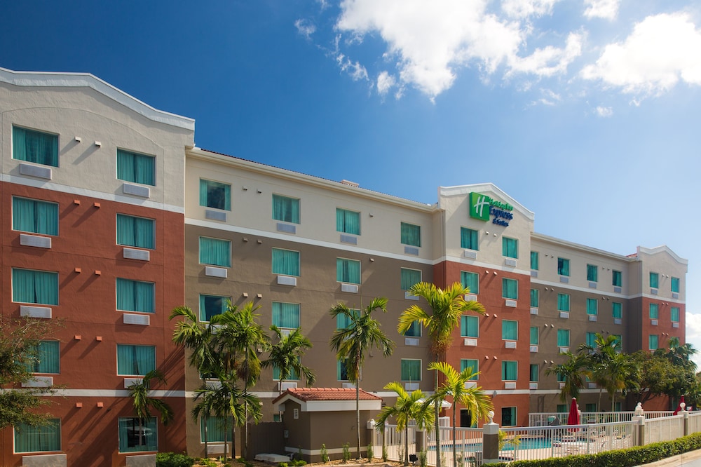 Holiday Inn Express & Suites Pembroke Pines Sheridan St by IHG in Pembroke Pines, United States