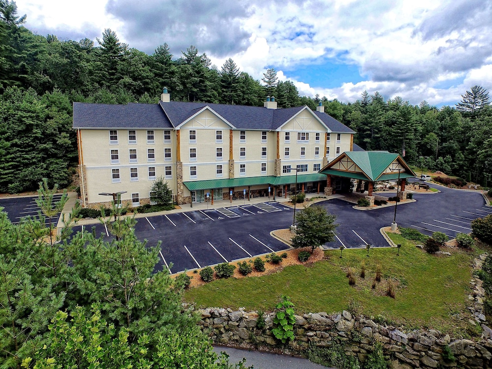Hampton Inn & Suites Cashiers Sapphire Valley - photo 25
