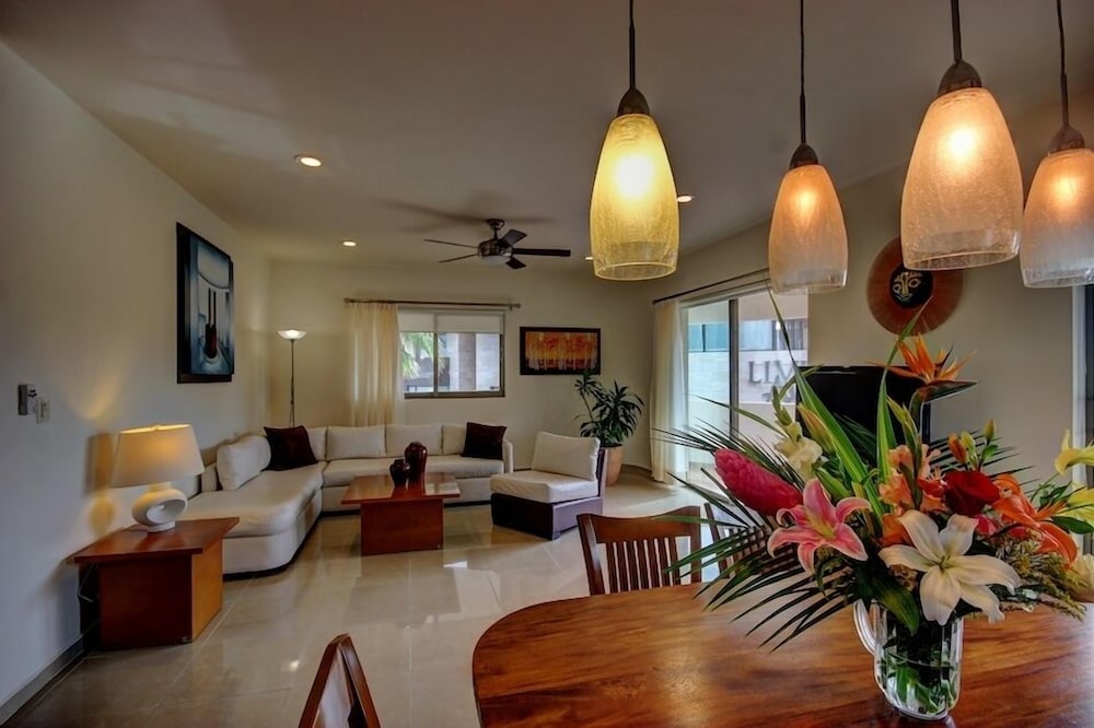 Riviera Maya Suites