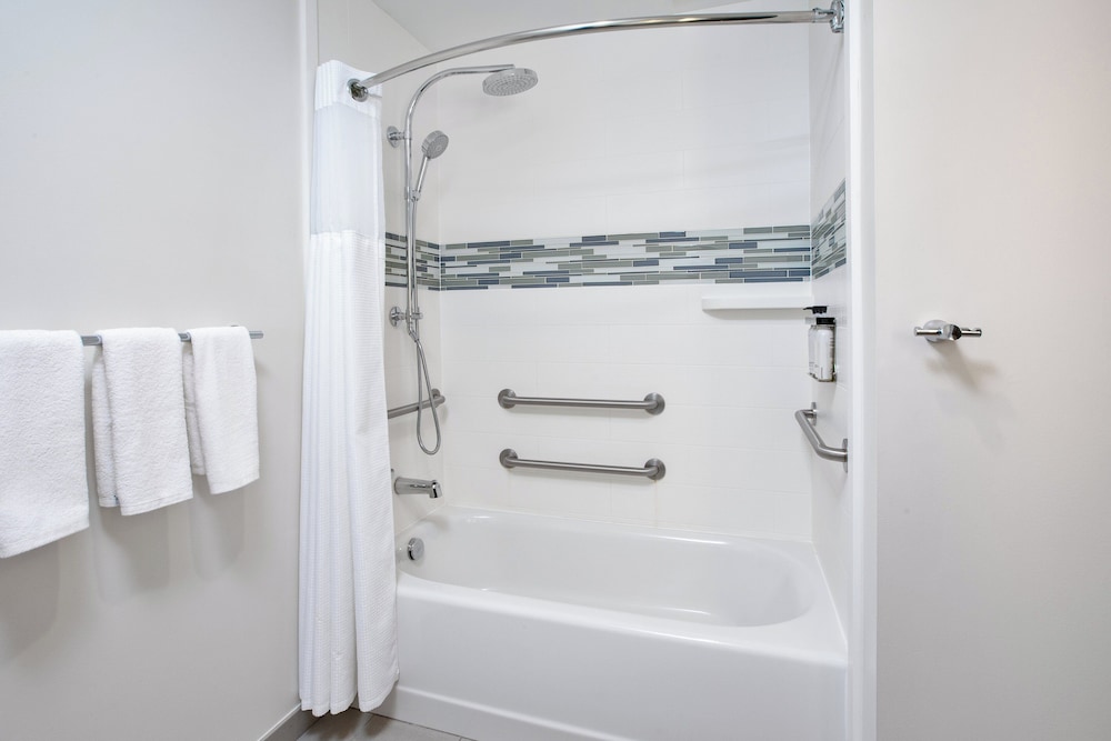 EVEN Hotel Ann Arbor S University Area by IHG - photo 14