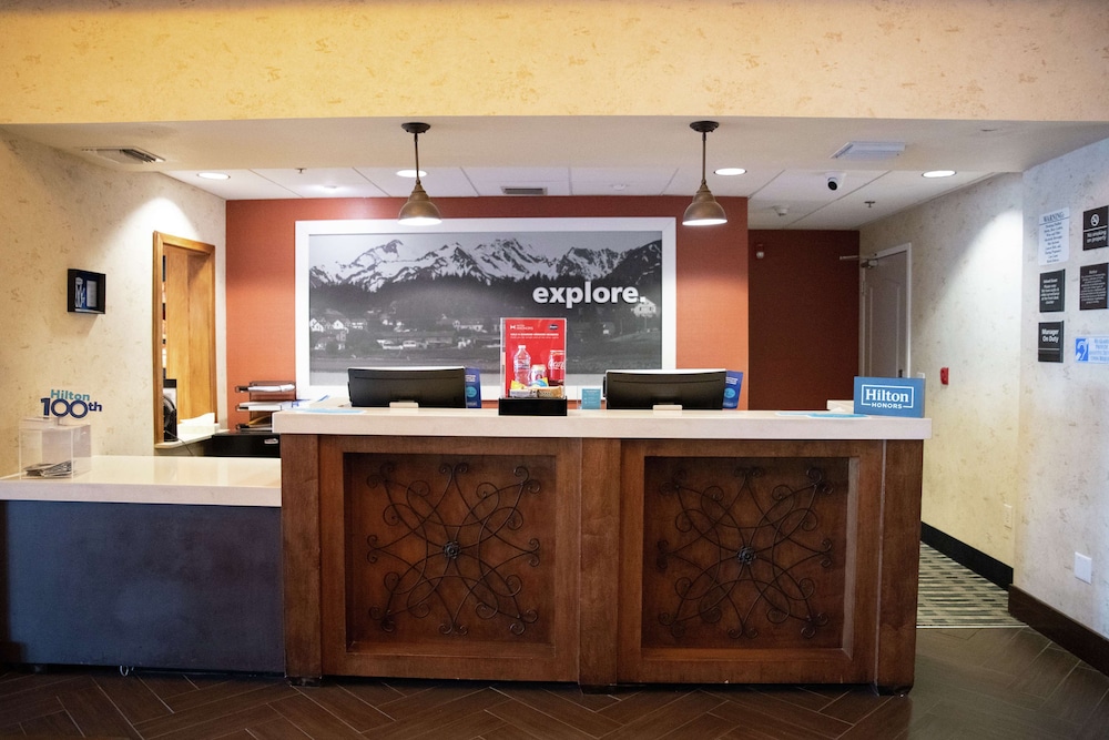 Hampton Inn & Suites Fresno - photo 4