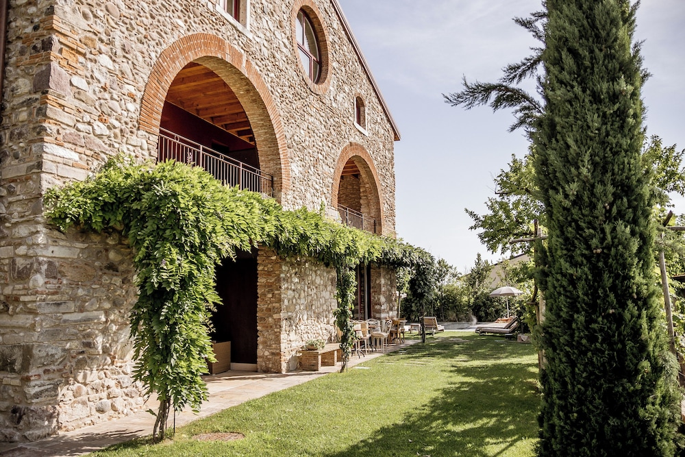 Le Greghe Suites in Lazise, Italy