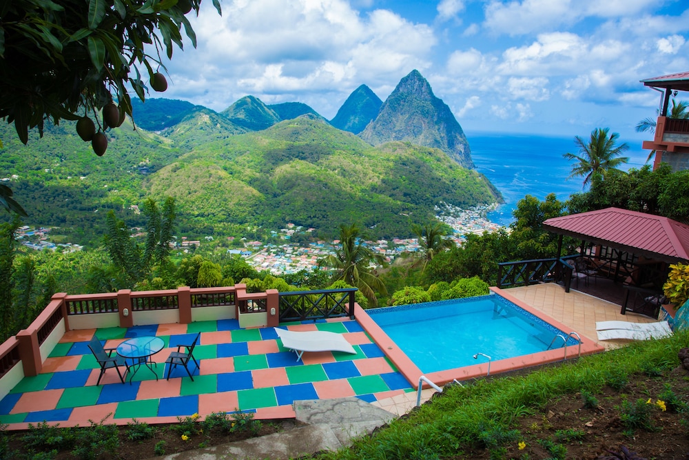 Samfi Gardens — Soufriere — photo 2