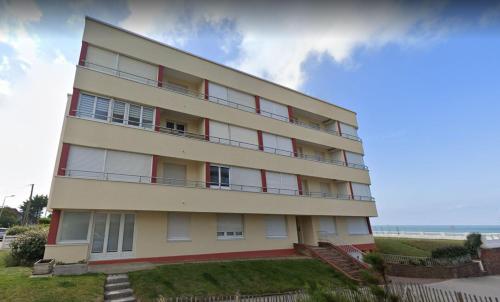 Le Touquet Quartier Atlantique T4 Vue Mer in Le Touquet-Paris-Plage, France