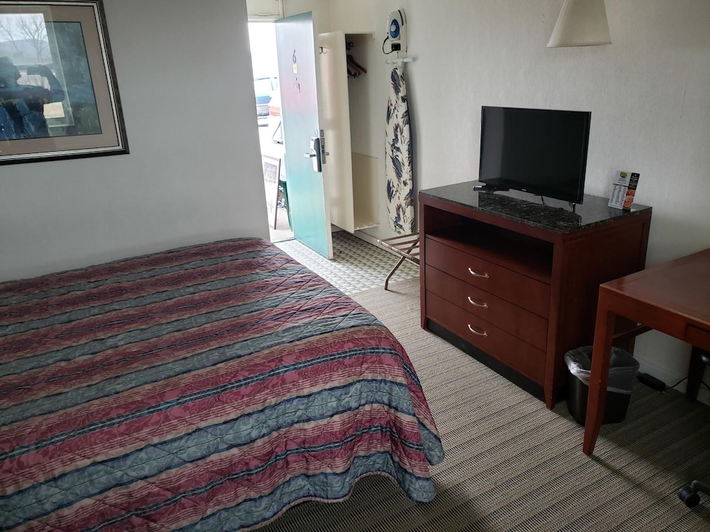 Huntingdon Motor Inn - photo 12