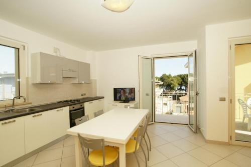 Casa Vacanze Le Pinete — 4-Star Luxury Hotel in Alba Adriatica, Italy