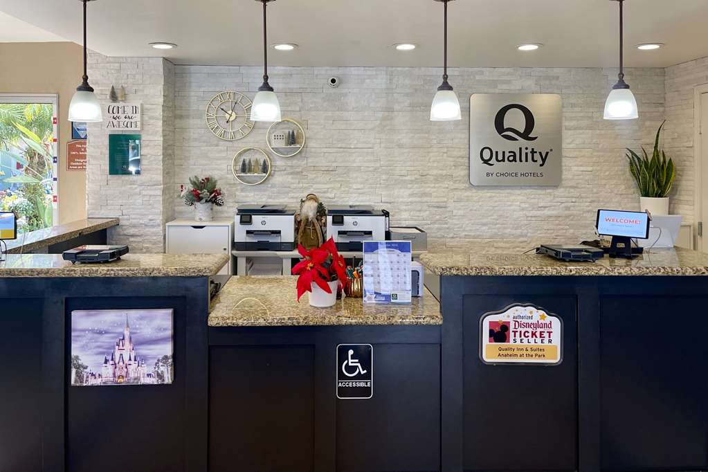 Quality Inn & Suites Anaheim At The Park - photo 8