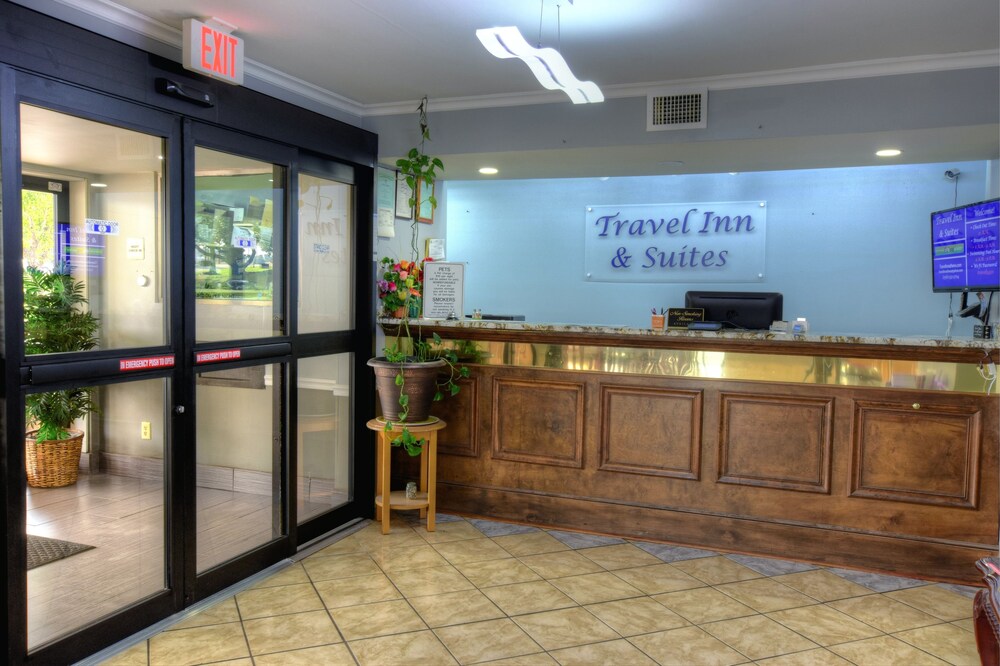 Red Roof Inn & Suites Athens AL - photo 3