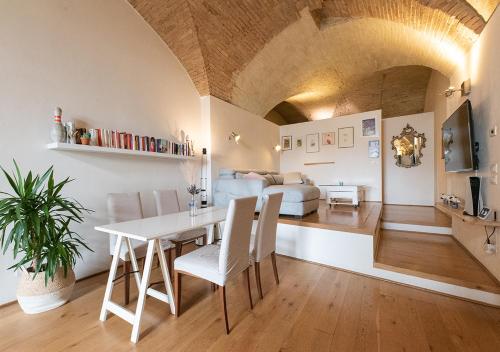 Casa Etrusca Con Giardino E Vista Italywego — 4-Star Luxury Hotel in Perugia, Italy