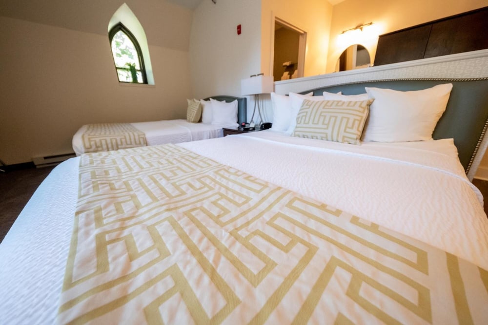 The Inn at Shattuck St. Mary's - photo 11