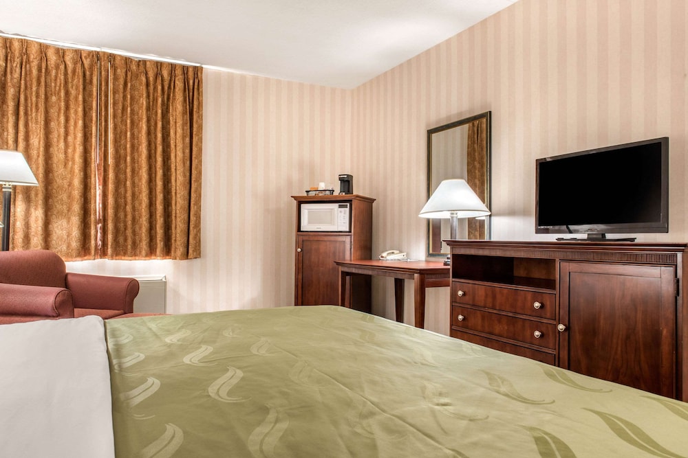 Quality Inn & Suites Miamisburg - photo 11