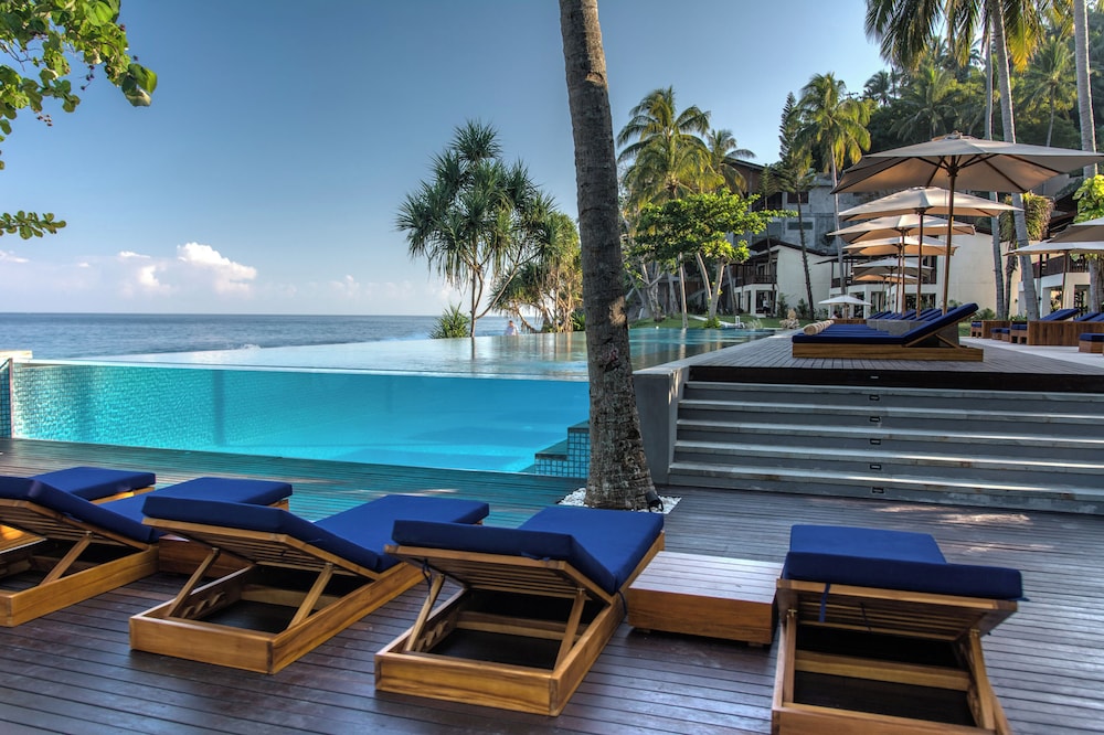Katamaran Hotel & Resort Lombok — 4-Star Luxury Hotel in Senggigi, Indonesia