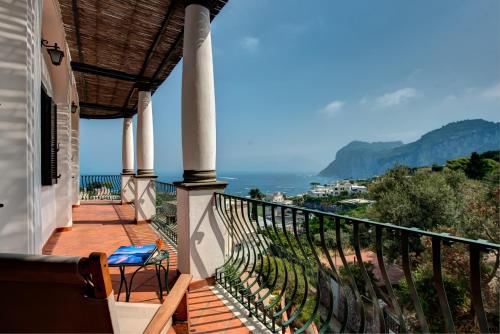 Gocce Villas Rifugio Caprese — 4-Star Luxury Hotel in Capri, Italy