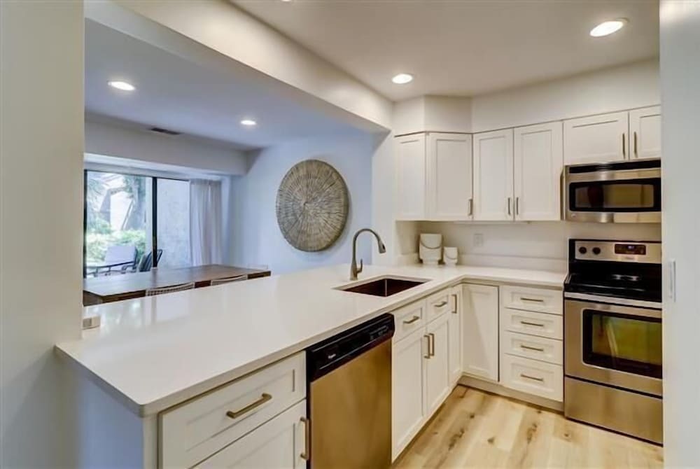 506 Plantation Club Villas at The Sea Pines Resort - photo 14