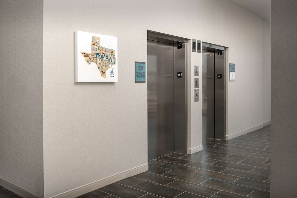 Home2 Suites by Hilton Flower Mound Dallas - photo 5