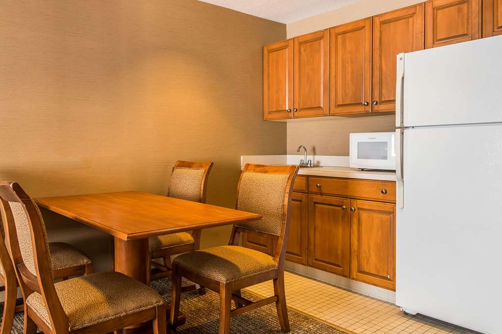 Comfort Inn Chelsea MI - photo 20