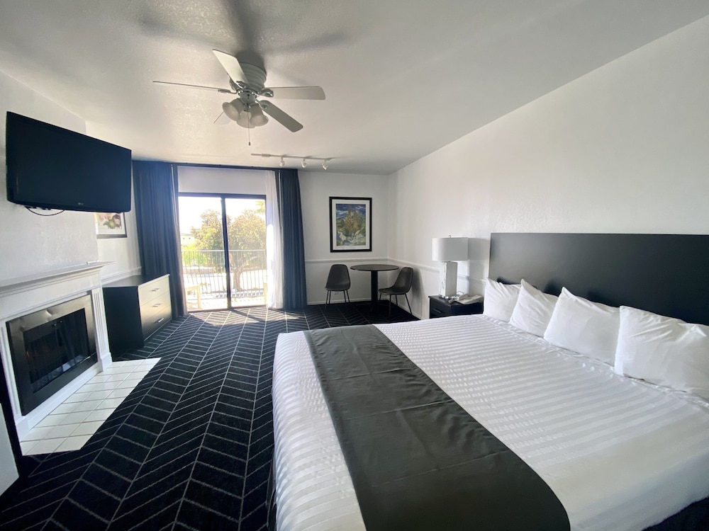 Masterpiece Hotel - photo 11