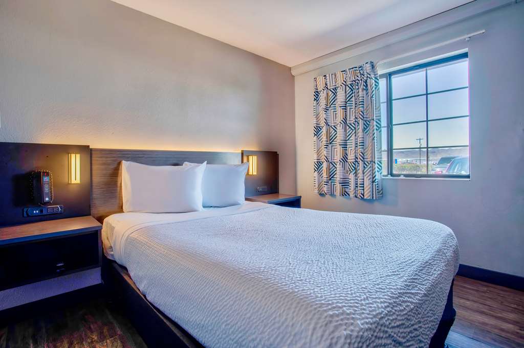 Motel 6 Kingman AZ Route 66 East - photo 22