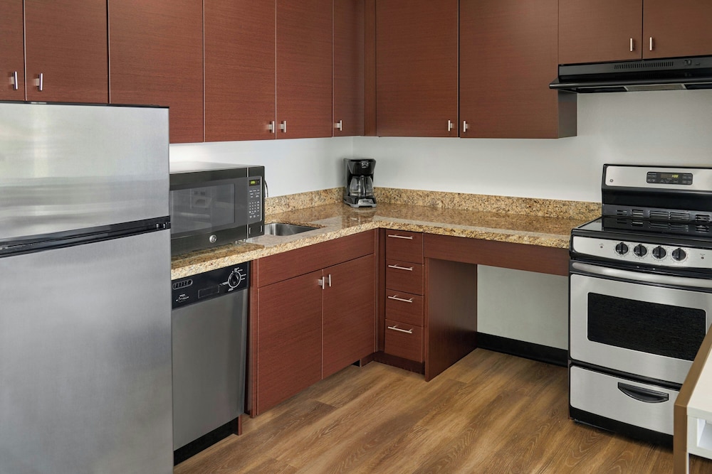 TownePlace Suites by Marriott Detroit Troy - photo 19