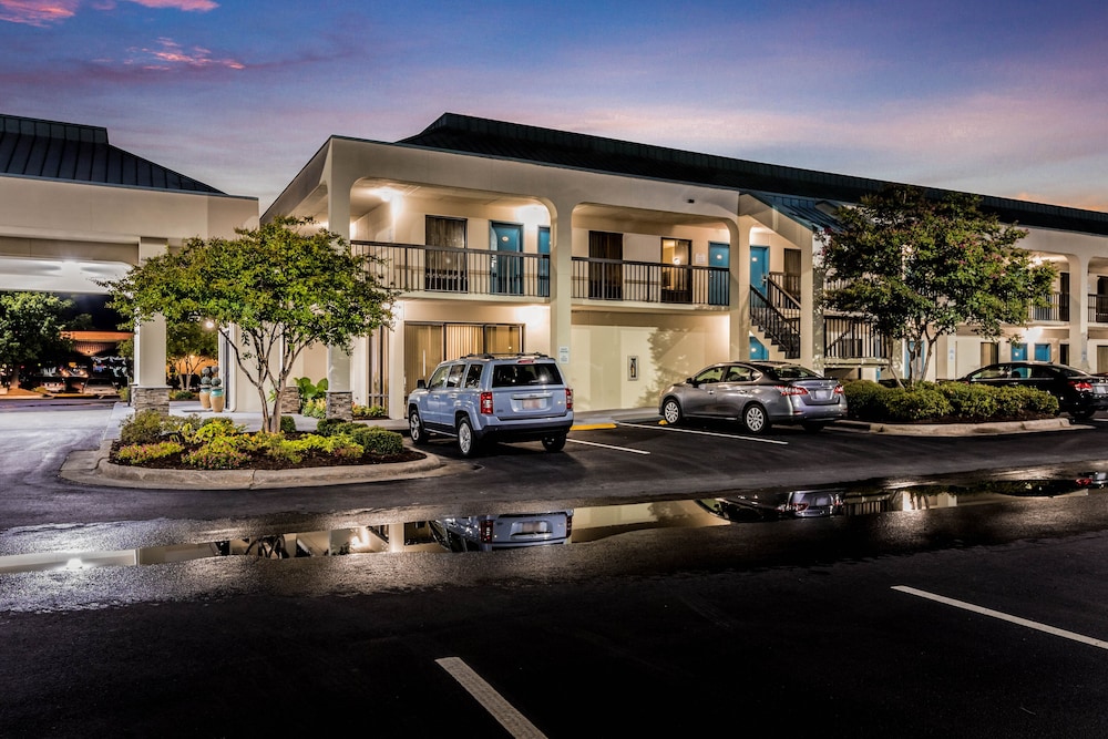 Studio 6 Suites Jacksonville NC - photo 37