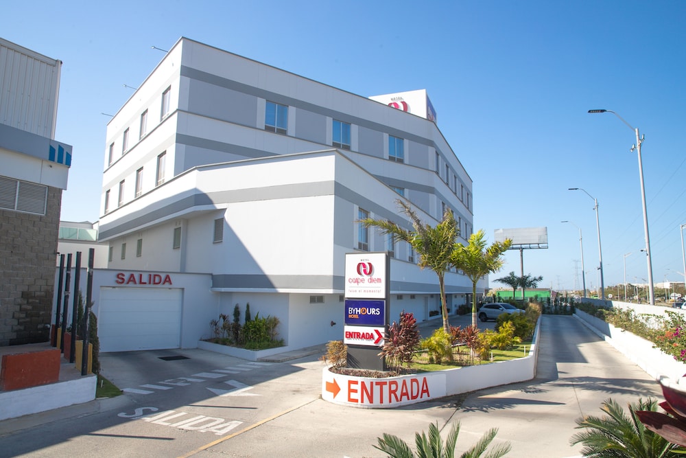 Hotel ByHours Circunvalar in Barranquilla, Colombia