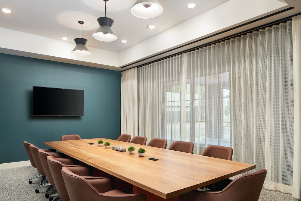 Hotel Indigo Tallahassee Collegetown by IHG - photo 42